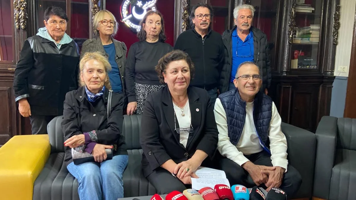 YENİ Parti Trabzon’da Uzun’dan adaylık açıklaması!  “Koltuk kapmaya değil, enkazı kaldırmaya talibiz”