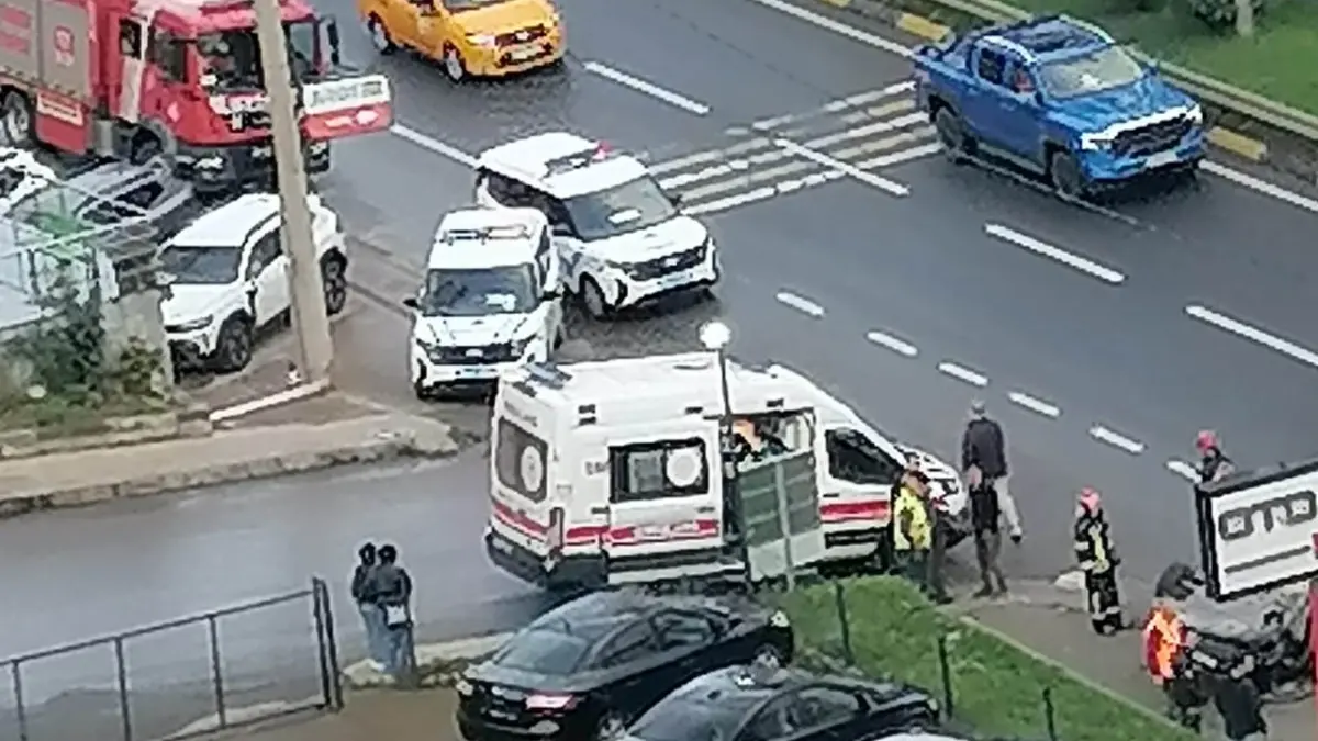 Yomra’da otomobil kontrolden çıktı! 1 kişi yaralandı
