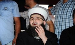 "Ben kutsal değil günahkarım"