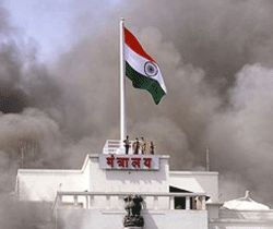 Hükümet binasında yangın: 2 ölü