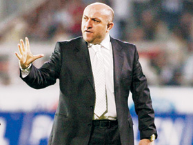 Beşiktaş Sinan Engin'i ihraç ediyor