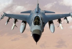 Düşen uçağın pilotları sağ bulundu