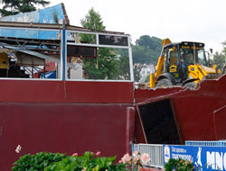 Stadyumda onarım çalışmaları