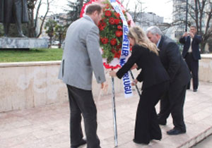 Kadınlar, gününe sahip çıkmadı