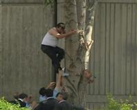 Meclis'te jiletli eylem