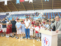İl spor merkezleri açıldı