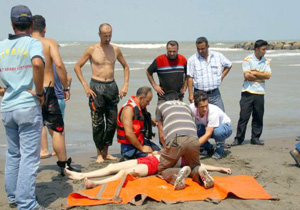 Trabzon'da deniz öldürüyordu