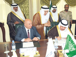 Şener Sözleşmeyi İmzaladı