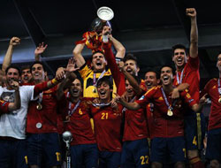 İspanya kupayı otobüste unutmuş!