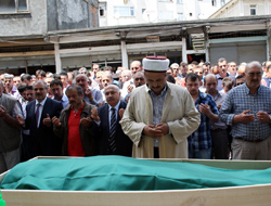 Son yolculuğuna uğrulandı