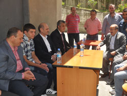 Şehit ailesine bakan morali