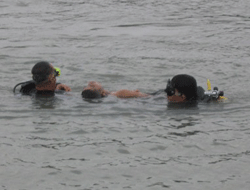 Oğlunu kurtaran baba boğuldu