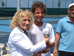 Tenise ilgi git gide artıyor