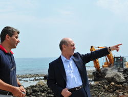 Bakan Bayraktar Akyazı'yı inceledi