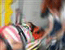 Ambulanslara yol vermiyorlar