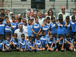 Minik futbolcular kütüphanelerde