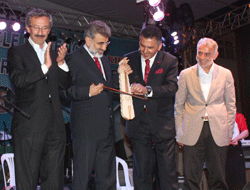 Bakan Yıldız 'Kemençe Ağası' oldu