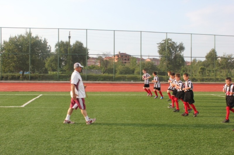 Arhavi'de yaz spor okulu açıldı