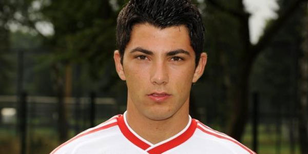 Türk oyuncuya idmanda yumruk