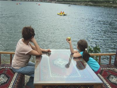 Uzungölde deniz bisikleti keyfi