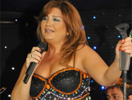 Sibel Can soyuldu !