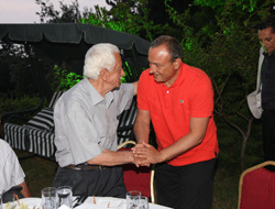 Vali'den ihtiyaç sahiplerine iftar