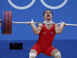 Üç katını kaldırdı