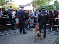 Doğum gününe polis önlemi