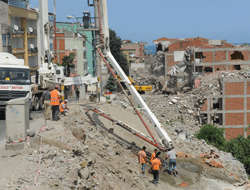 Erdoğdu'da dev binalar yıkıldı