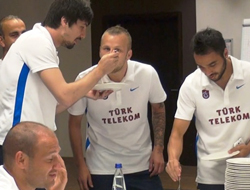 Kampta Sapara'ya sürpriz