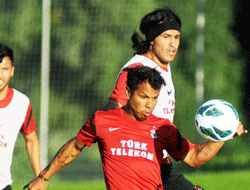 TS-QPR maçının programı değişti