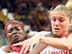 Periler 2.lik için Hırvatistan önünde