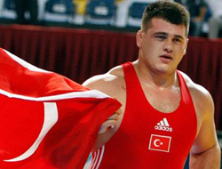 Rıza Kayaalp çeyrek finalde!