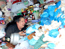 Çöp evde çay molası