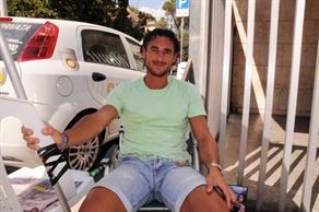 Futbolcu açlık grevine başladı