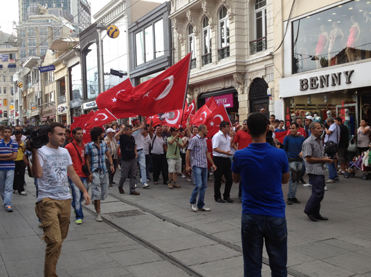 Türkiye uyuma şehidine sahip çık