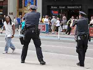 Polis'ten vatandaşa 12 kurşun!