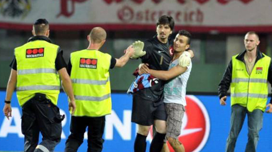 Trabzonspor sevgisi sahaya indi!