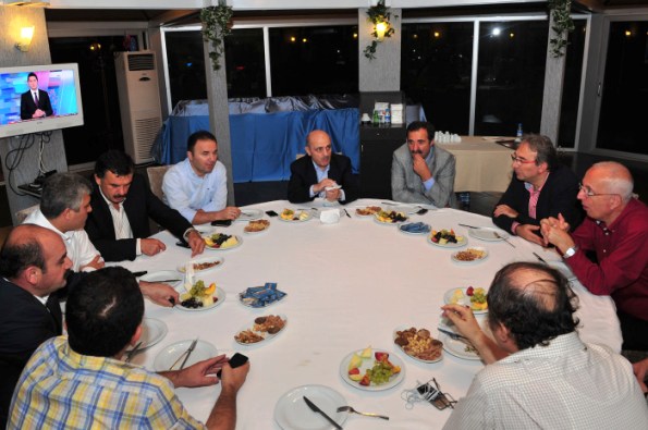 Bakan Trabzonspor'u ziyaret etti