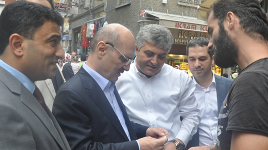 Trabzon’da AK Parti yollarda