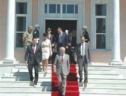 'Tayinim çıktı merkez güle güle'