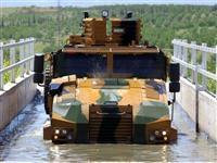 ABD'ye de askeri araç satıyoruz