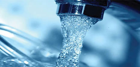 Pet şişedeki su zehirledi