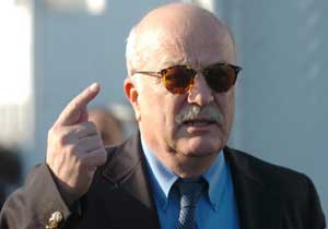 Şener'den Leekens açıklaması