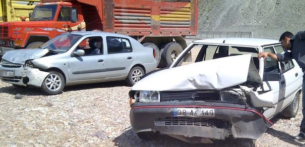 Atvin'de kaza: 1 ölü, 4 yaralı