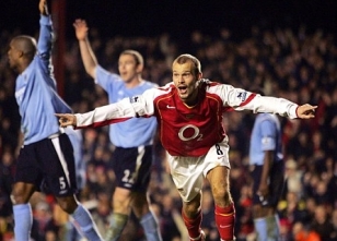 Ljungberg'ten futbola veda