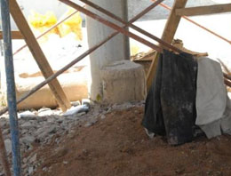 Malkoçoğlu'nun türbesine bakın!