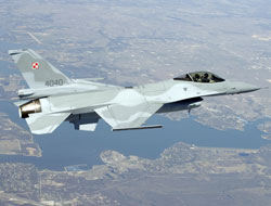 Şemdinli ve Kandil'e bomba yağdı