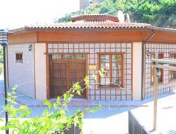 Zağnos Vadisi’nde şehir mobilyalarına saldırı: Camlar kırıldı, taşlar söküldü