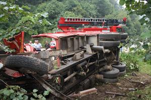 Vakfıkebir'de kamyon kazası
